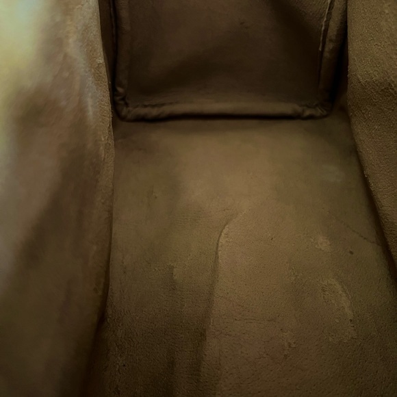 EUC Gucci Boston bag! - Picture 9 of 9